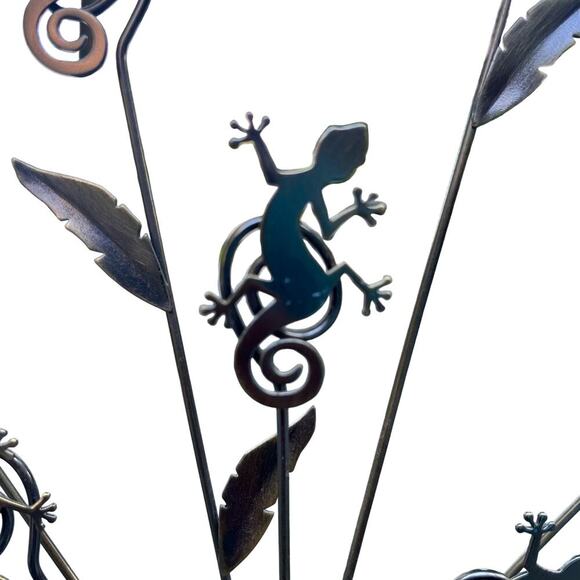 Gecko Lizard Metal Photo Holder 11” - Picture 2 of 4
